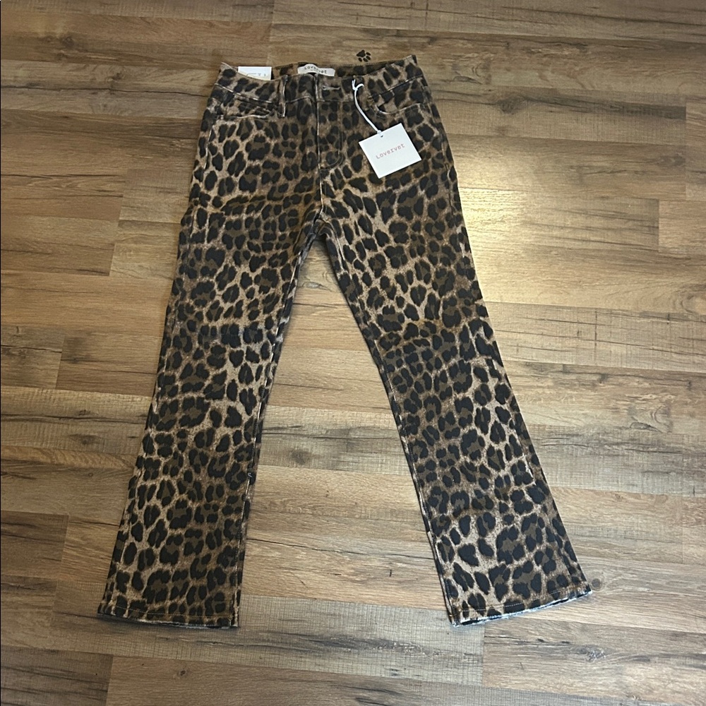 Stylish Leopard Print Cropped Jeans